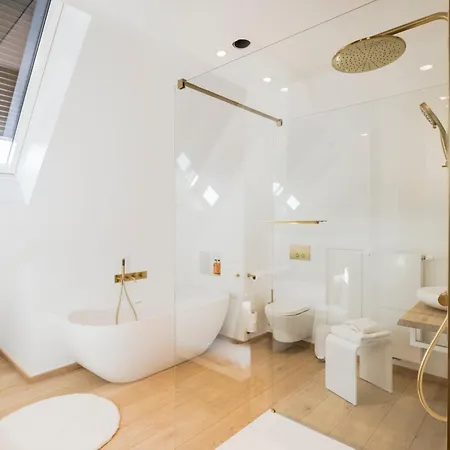 Mm, Just Nature Waimes